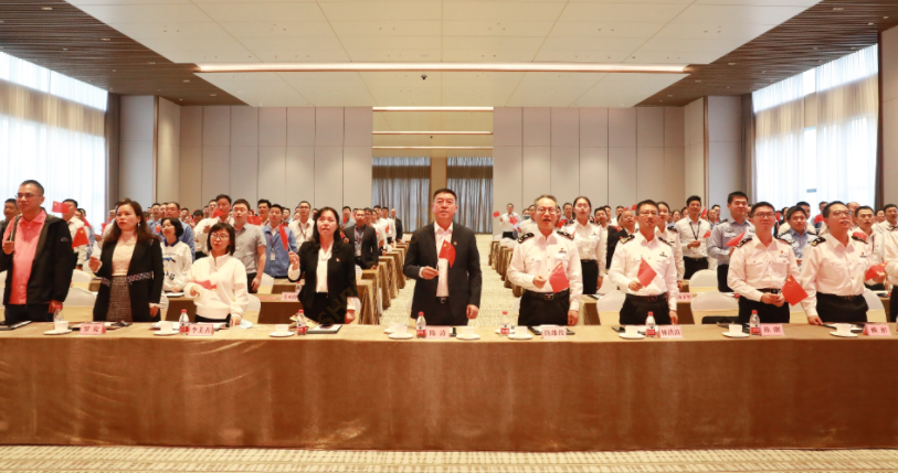 用音符谱写初心 用歌声唱响使命--音乐思政课走进铂莱国际科技